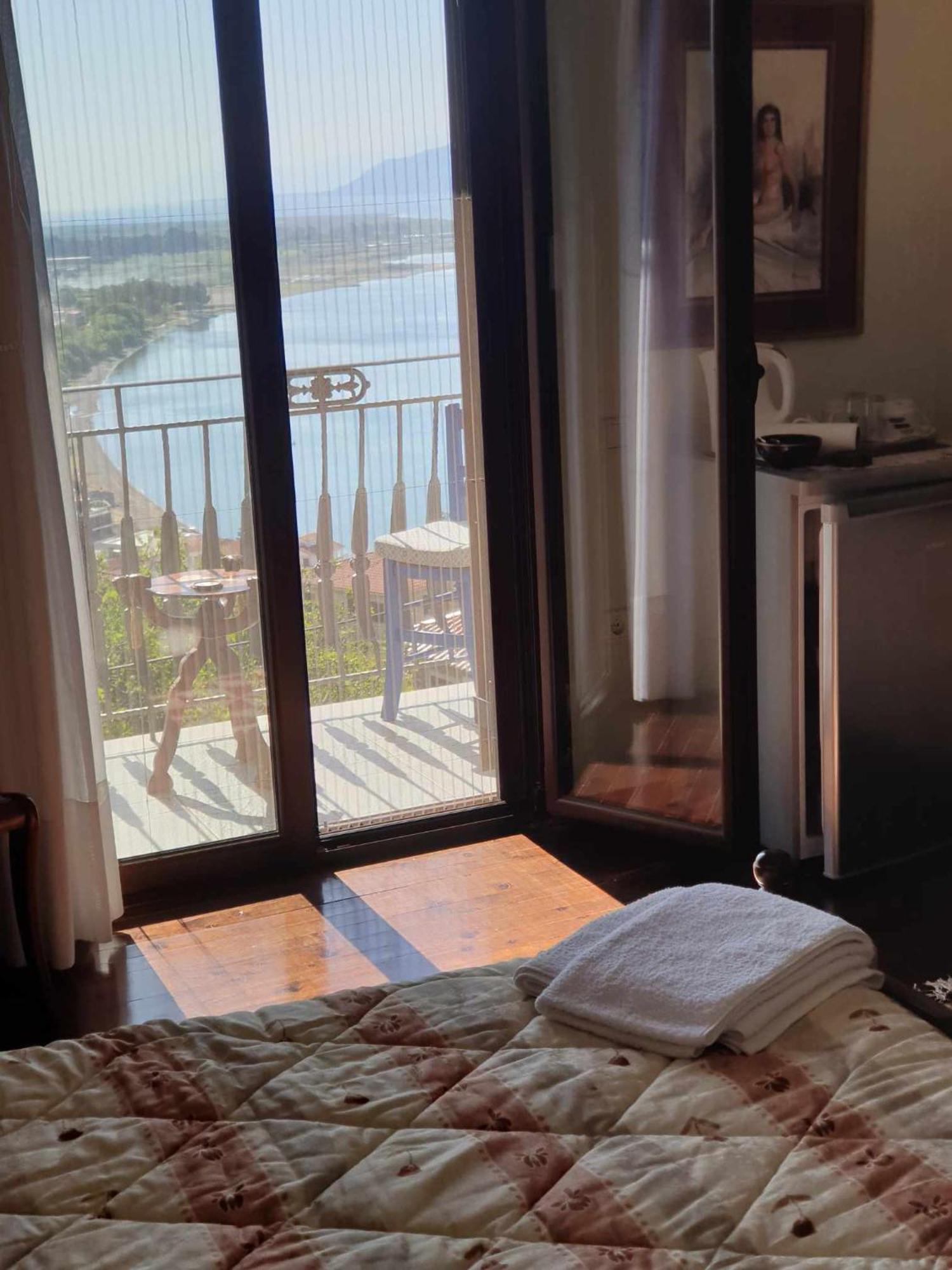 View By The Castle Nafpaktos Villa Exterior foto